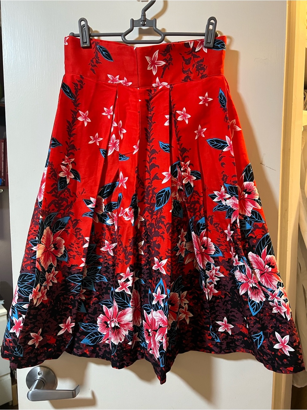 Deadly Dames by Micheline Pitt Kinky Box Skirt Red Hawaiian Floral S